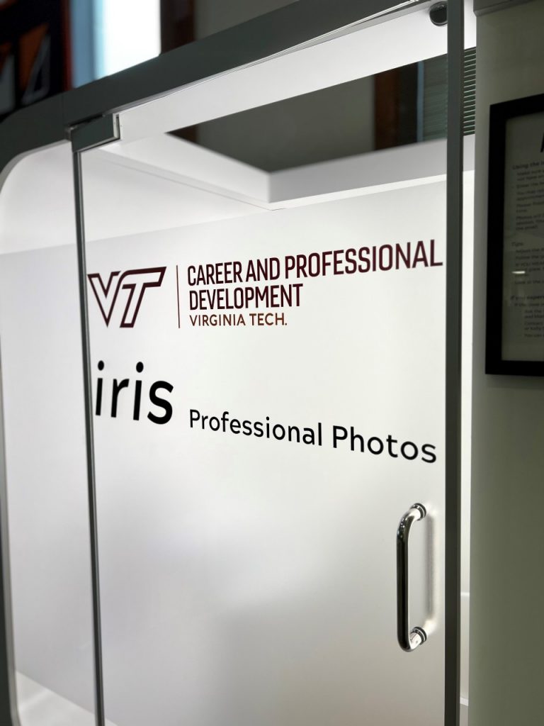 Iris Booth – Professional Photo Booth